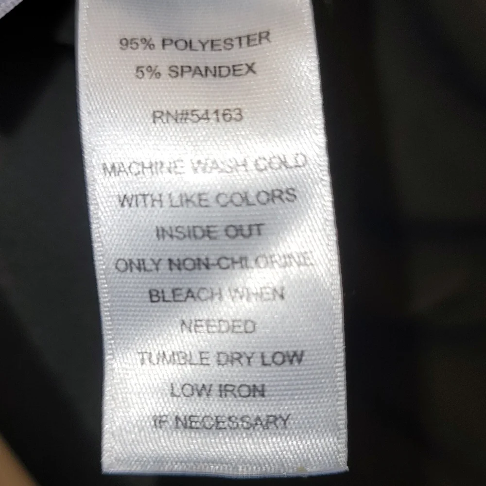 ♻️ 5/$50 3/4 Sleeve Calvin Klein Shirt - Picture 5 of 5